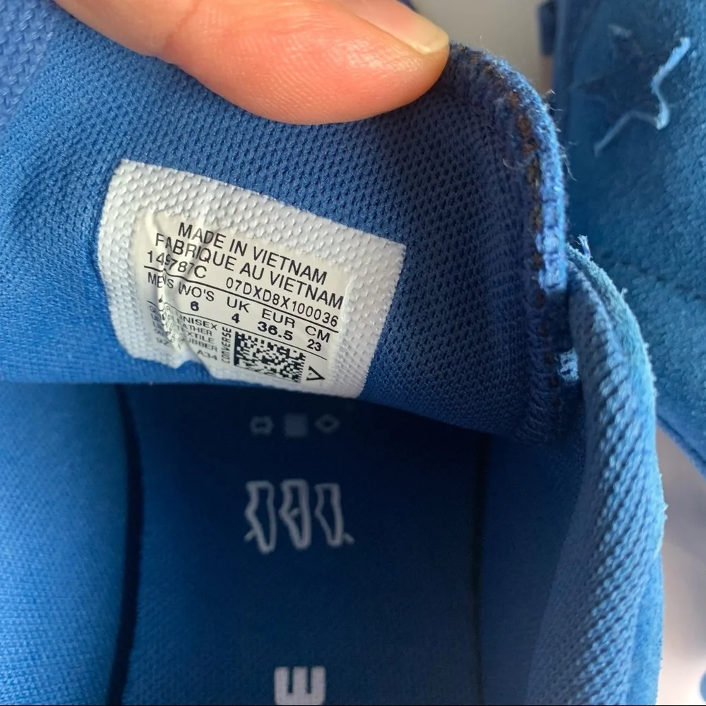 Converse - Picture 4 of 4